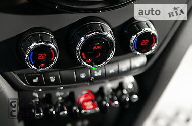 Позашляховик / Кросовер MINI Countryman 2018 в 