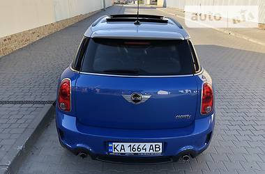 Позашляховик / Кросовер MINI Countryman 2013 в 