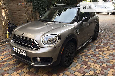 Внедорожник / Кроссовер MINI Countryman 2018 в Одессе