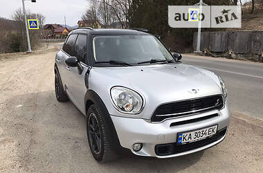 Универсал MINI Countryman 2015 в Киеве