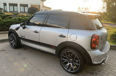 Хэтчбек MINI Countryman 2013 в Киеве