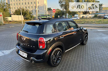 Хэтчбек MINI Countryman 2016 в 