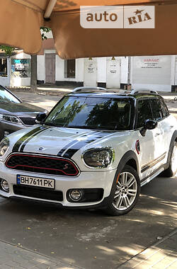 Внедорожник / Кроссовер MINI Countryman 2017 в Одессе