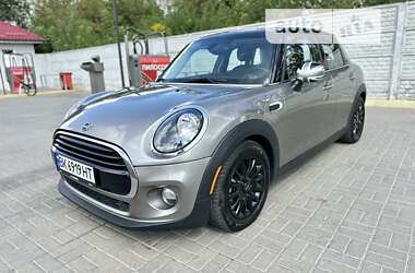 Хэтчбек MINI Countryman 2019 в 