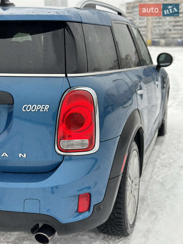 Хэтчбек MINI Countryman 2017 в Киеве