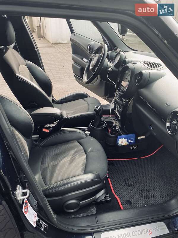 Хэтчбек MINI Countryman 2013 в Луцке