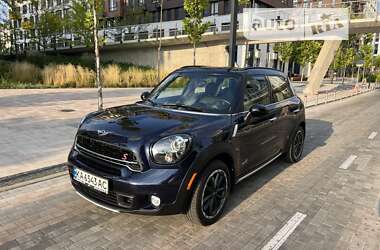 Внедорожник / Кроссовер MINI Countryman 2016 в Киеве