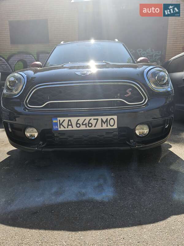 Хэтчбек MINI Countryman 2017 в Киеве