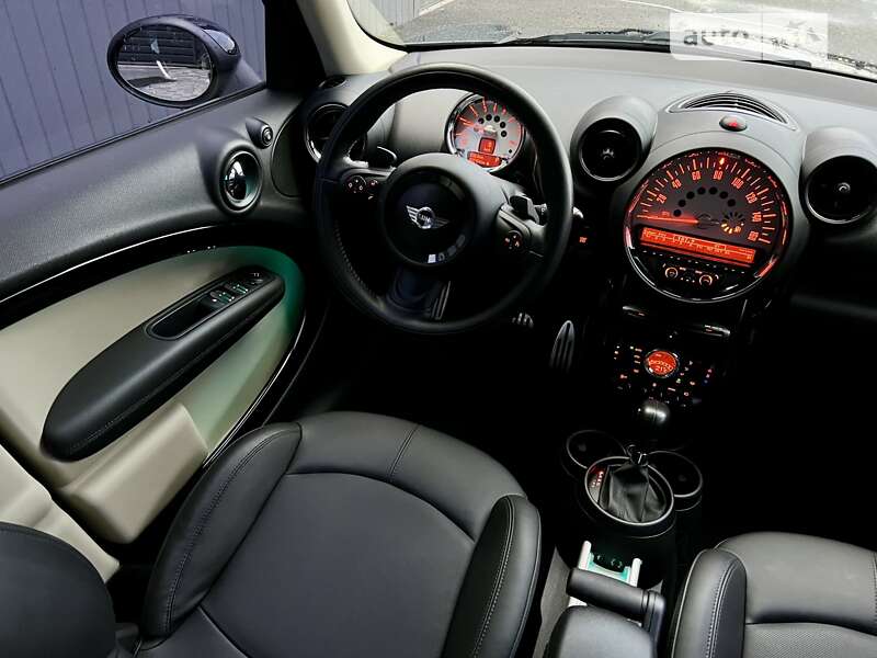 Хэтчбек MINI Countryman 2013 в Киеве