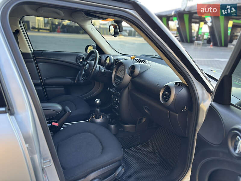 Хэтчбек MINI Countryman 2011 в Киверцах