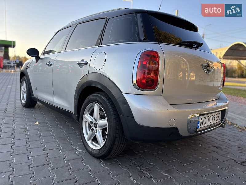 Хэтчбек MINI Countryman 2011 в Киверцах