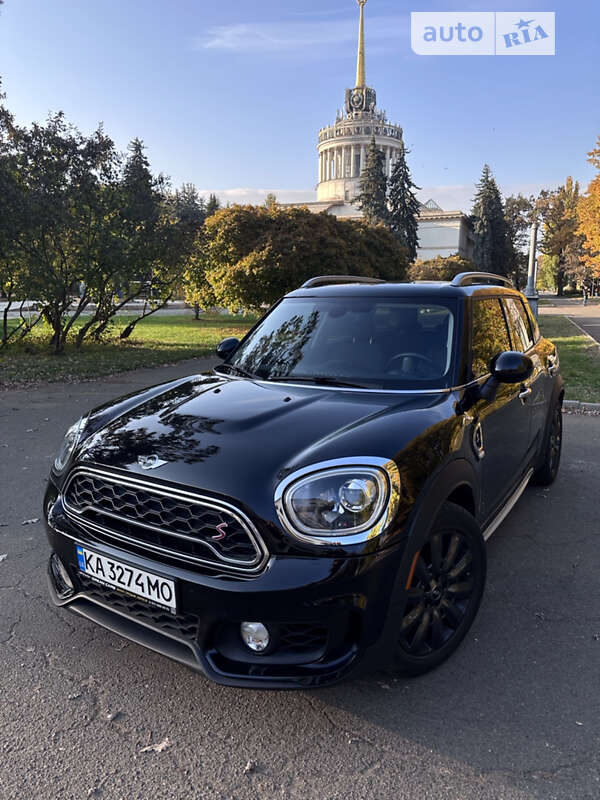 Хэтчбек MINI Countryman 2017 в Киеве