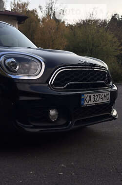 Хэтчбек MINI Countryman 2017 в Киеве