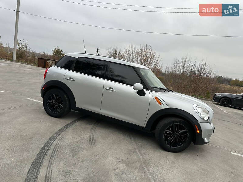 Хэтчбек MINI Countryman 2013 в Синельниково