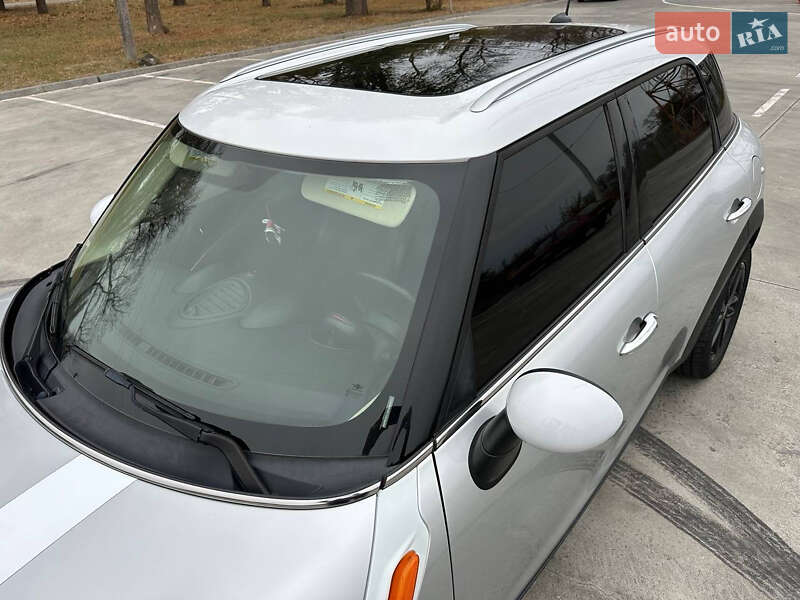 Хэтчбек MINI Countryman 2013 в Синельниково