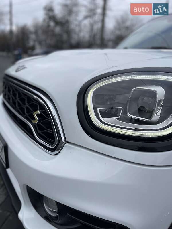 Хэтчбек MINI Countryman 2018 в Черновцах