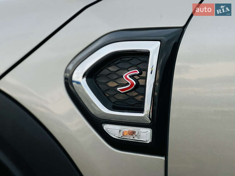 Хэтчбек MINI Countryman 2017 в Киеве