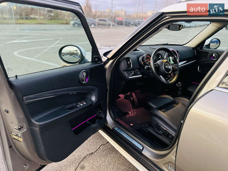 Хэтчбек MINI Countryman 2017 в Киеве