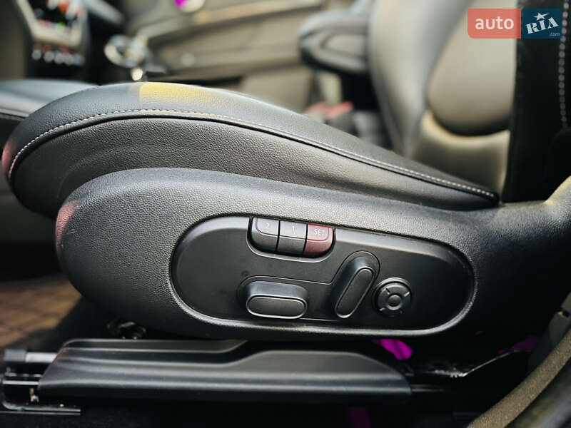 Хэтчбек MINI Countryman 2017 в Киеве