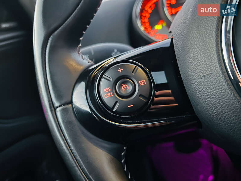 Хэтчбек MINI Countryman 2017 в Киеве