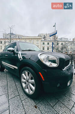 Внедорожник / Кроссовер MINI Countryman 2014 в Киеве