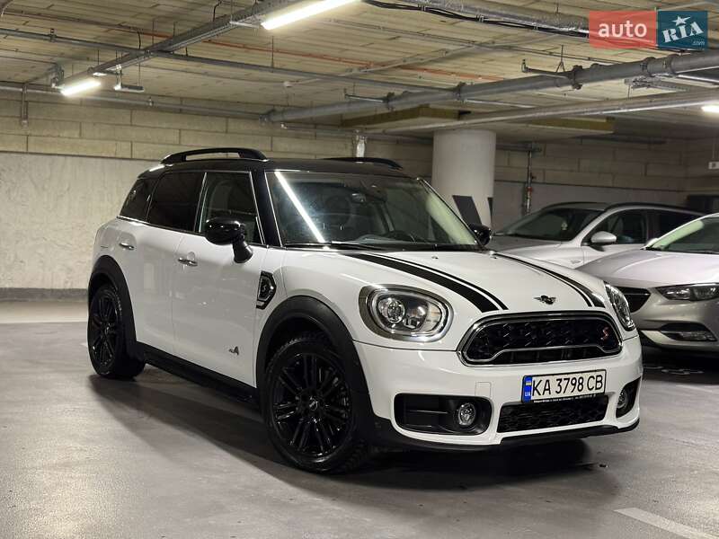 Хэтчбек MINI Countryman 2019 в 