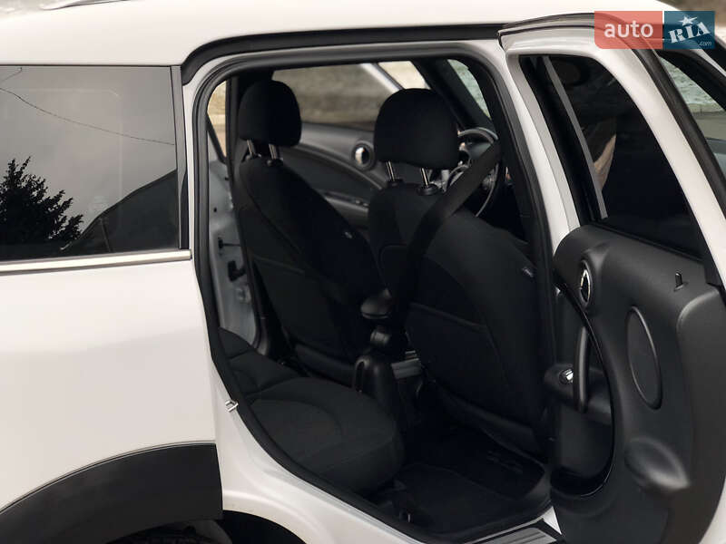 Внедорожник / Кроссовер MINI Countryman 2016 в Ровно
