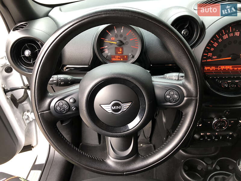 Внедорожник / Кроссовер MINI Countryman 2016 в Ровно