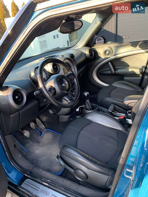 Хэтчбек MINI Countryman 2011 в Львове