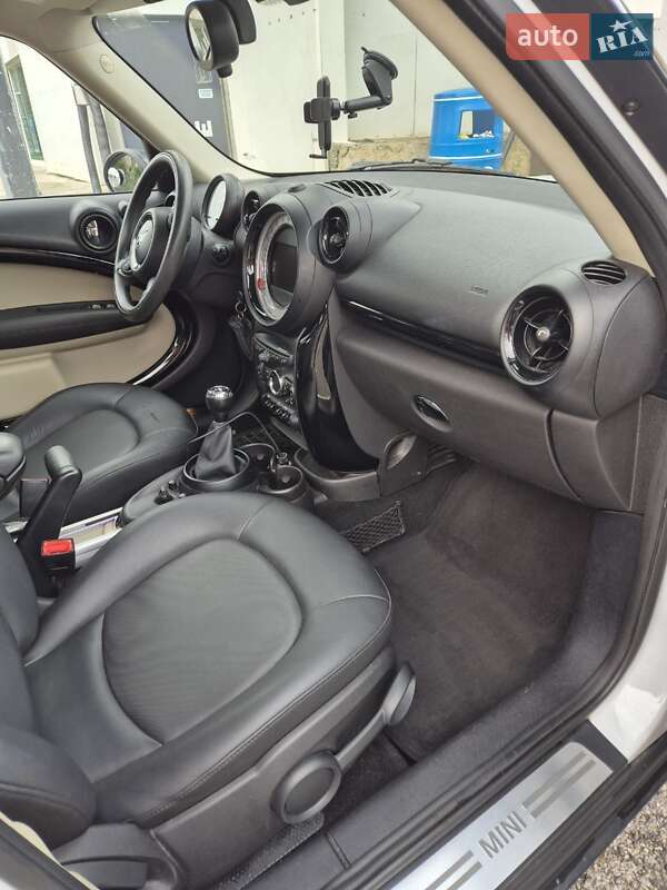 Хэтчбек MINI Countryman 2013 в Киеве