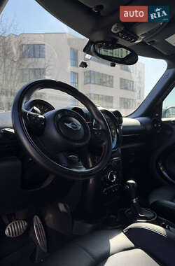 Внедорожник / Кроссовер MINI Countryman 2016 в 