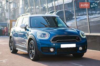 Хэтчбек MINI Countryman 2019 в Киеве