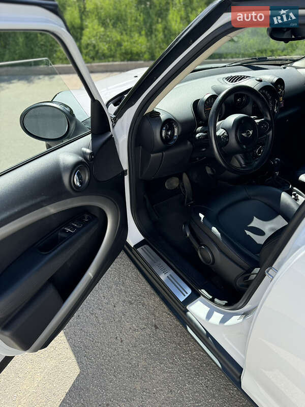 Внедорожник / Кроссовер MINI Countryman 2015 в Черновцах