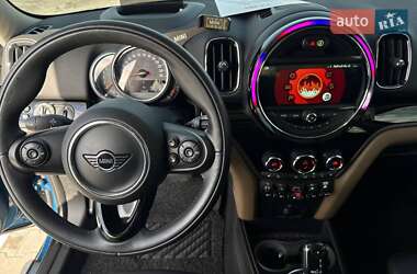 Хэтчбек MINI Countryman 2018 в 