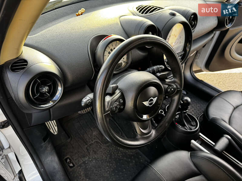 Хэтчбек MINI Countryman 2014 в Киеве