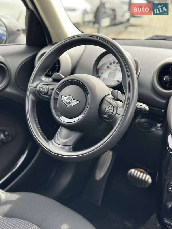 Хэтчбек MINI Countryman 2010 в Ивано-Франковске