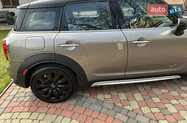 Хэтчбек MINI Countryman 2017 в 