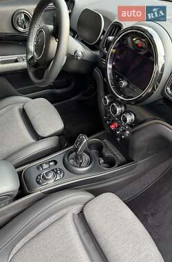 Внедорожник / Кроссовер MINI Countryman 2023 в 