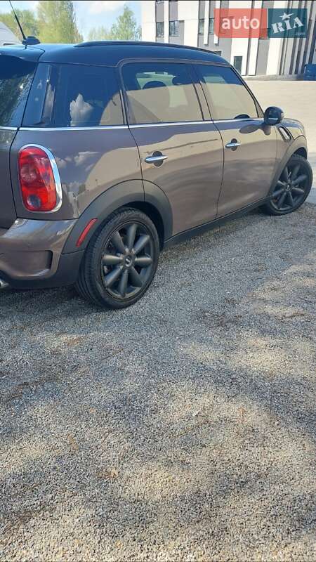 Хэтчбек MINI Countryman 2014 в Киеве