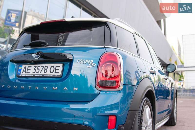 Хэтчбек MINI Countryman 2019 в Киеве