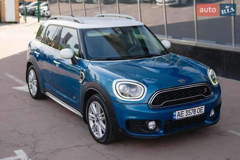 Хэтчбек MINI Countryman 2019 в Киеве