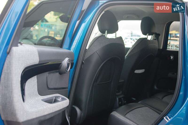 Хэтчбек MINI Countryman 2019 в Киеве