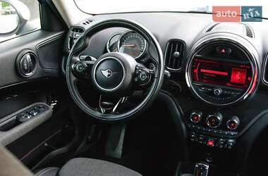 Хетчбек MINI Countryman 2019 в 