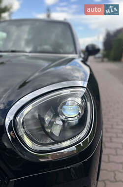 Хетчбек MINI Countryman 2017 в 