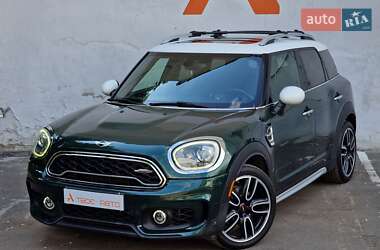 Хэтчбек MINI Countryman 2017 в 