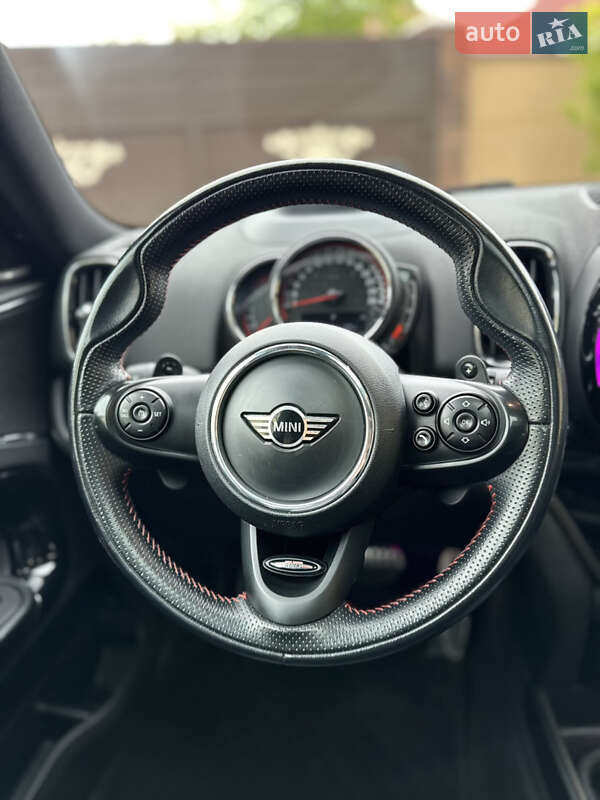 Хэтчбек MINI Countryman 2019 в Черновцах