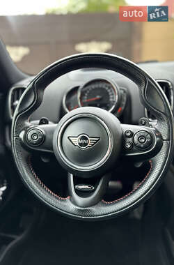 Хэтчбек MINI Countryman 2019 в 