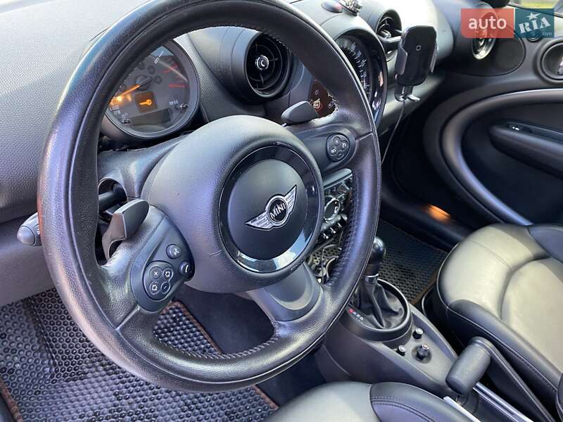 Внедорожник / Кроссовер MINI Countryman 2015 в Кременчуге