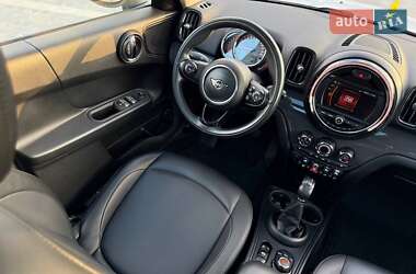 Хэтчбек MINI Countryman 2019 в 