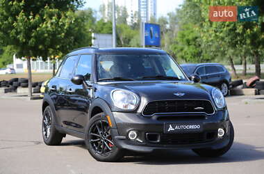 Внедорожник / Кроссовер MINI Countryman 2015 в Киеве